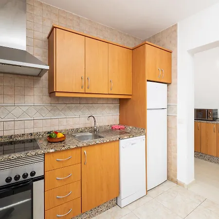 Acomari Playa Blanca (Lanzarote)