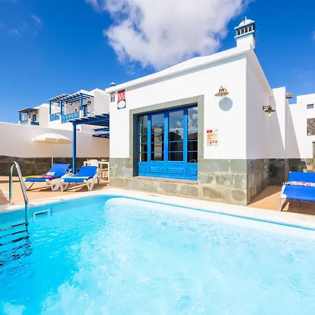 Acomari Vila